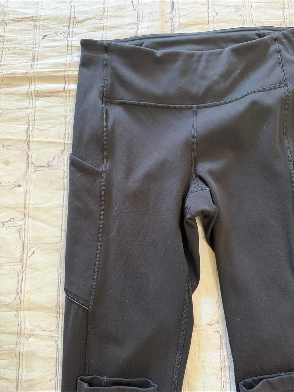 Lululemon Speed Up Tight 28" *Luxtreme Black Mid-rise Full Length Pockets Size 4 - Picture 3 of 6